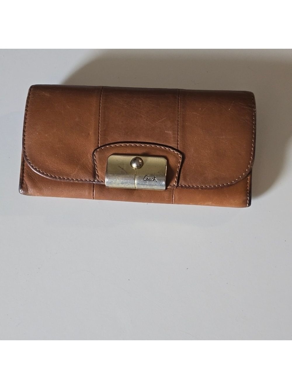 Coach Brown Leather Wallet with Glodentone  Clasp